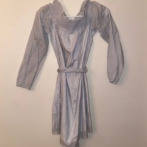 Small off shoulder express dress